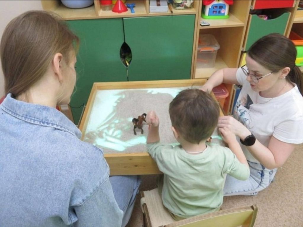 Фото пресс-центра регионального правительства